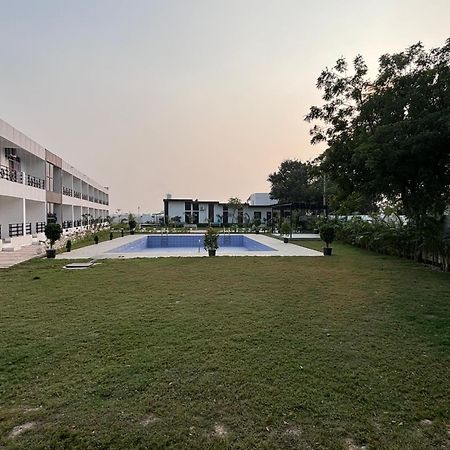 فيلا Inara Farms لاكناو المظهر الخارجي الصورة