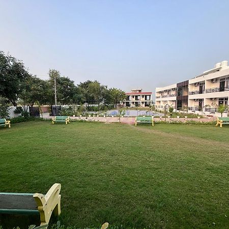 فيلا Inara Farms لاكناو المظهر الخارجي الصورة